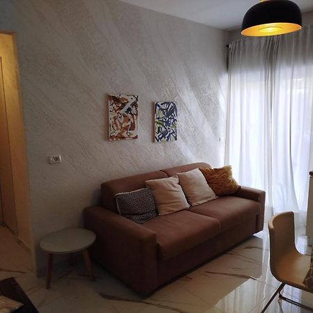 كالاتابيانو Bouganville Residence المظهر الخارجي الصورة
