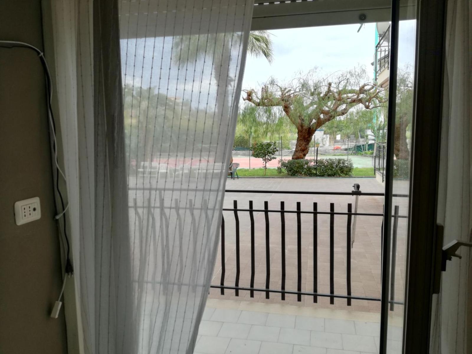 كالاتابيانو Bouganville Residence الغرفة الصورة