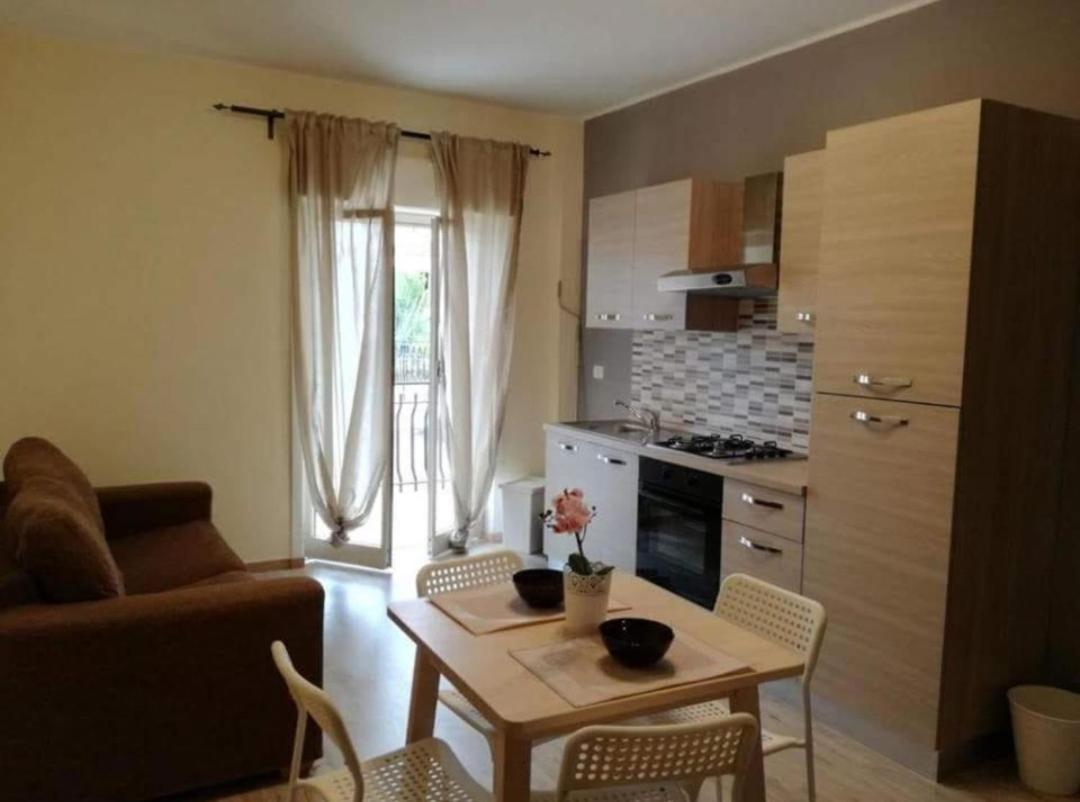 كالاتابيانو Bouganville Residence المظهر الخارجي الصورة