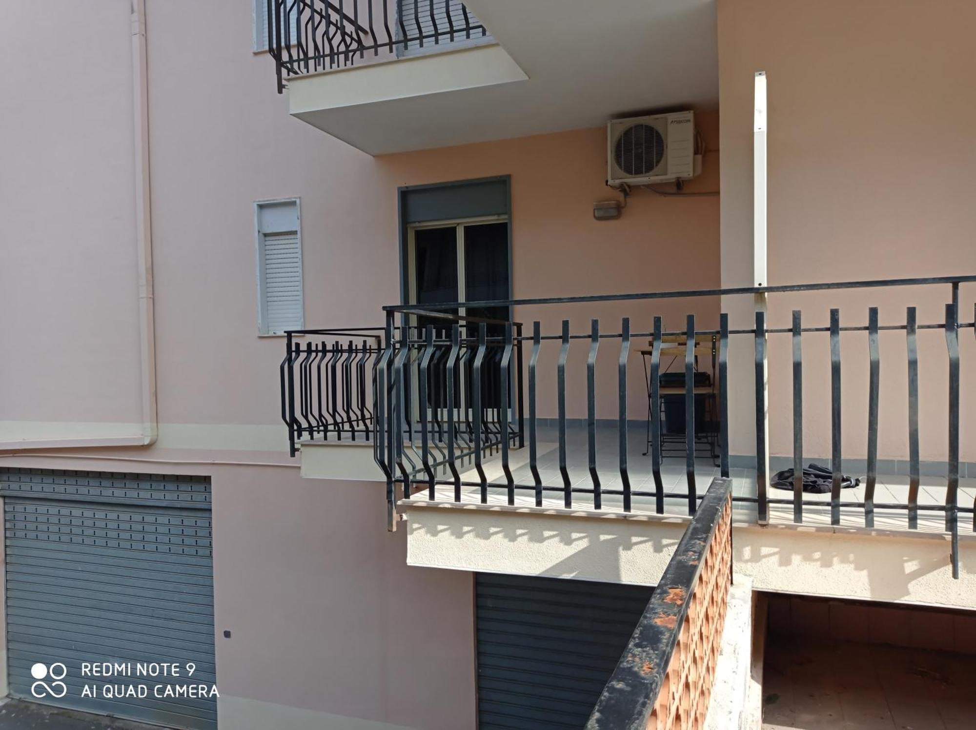 كالاتابيانو Bouganville Residence المظهر الخارجي الصورة