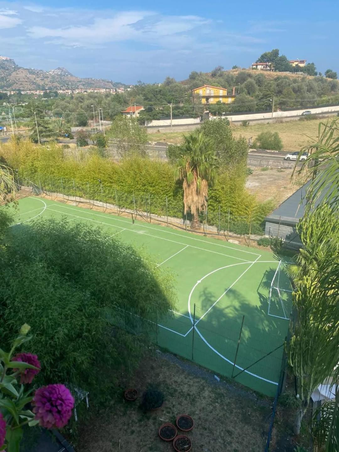كالاتابيانو Bouganville Residence المظهر الخارجي الصورة